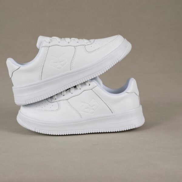 White Platform Sneakers – Embossed Logo Thick Sole Casual Fashion Shoes for Daily Wear