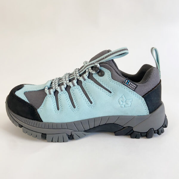 Light Blue Outdoor Hiking Shoes – Durable Non-Slip Traction Sole, Breathable Mesh Fabric & Stylish Grey-Black Accent Design
